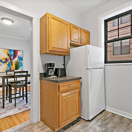 Well-Furnished 1Br Apt In Popular Spot - Belmont J3 Чикаго Экстерьер фото